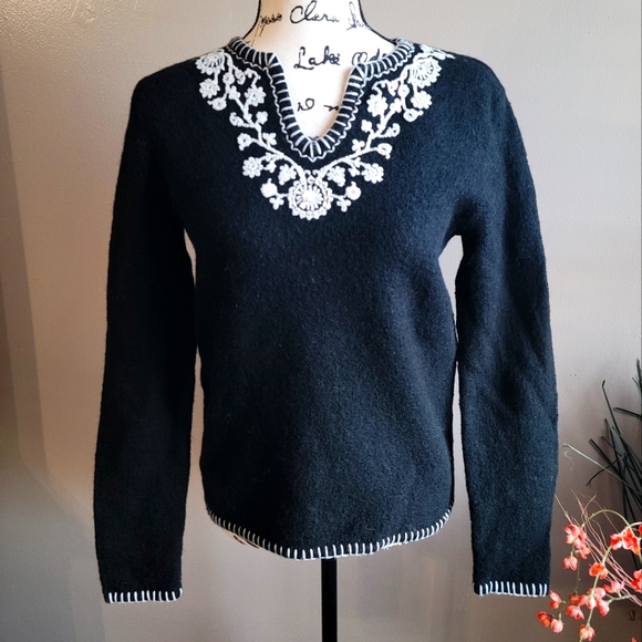 Last Chance! Skyr VTG Embroidered Top Stitch Wool Sweater - Picture 2 of 7